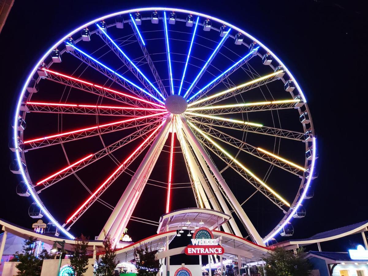 River Song, Near River, Hot Tub, Foosball, Wifi 1089 Free Tickets Each Paid Day, Dollywood And More Sevierville Exterior photo