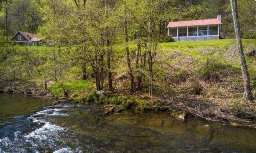 River Song, Near River, Hot Tub, Foosball, Wifi 1089 Free Tickets Each Paid Day, Dollywood And More Sevierville Exterior photo